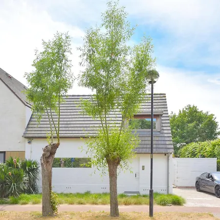 73 - Exceptional Arty Design Near Royal Zoute Golf Club Knokke-Heist