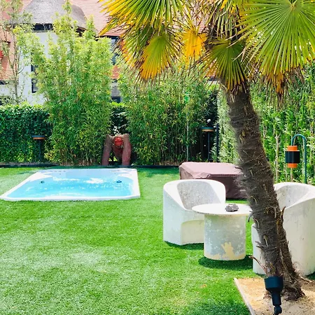 Villa 73 - Exceptional Arty Design Near Royal Zoute Golf Club